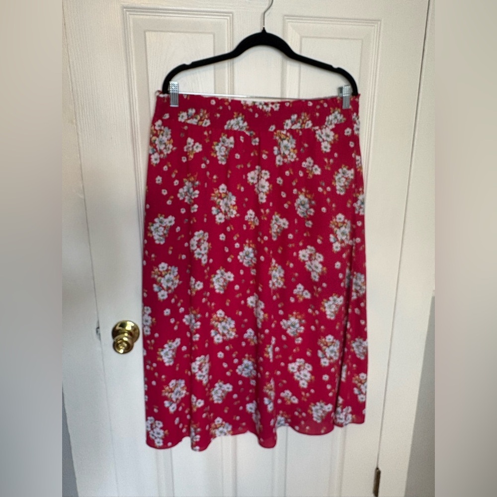 LOFT Red Floral Midi Skirt - Picture 5 of 13